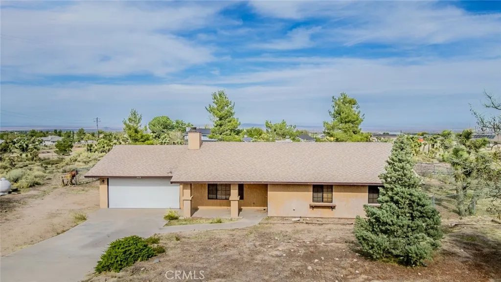 3818 Sunnyslope Road, Phelan, California 92371 home-pic-30