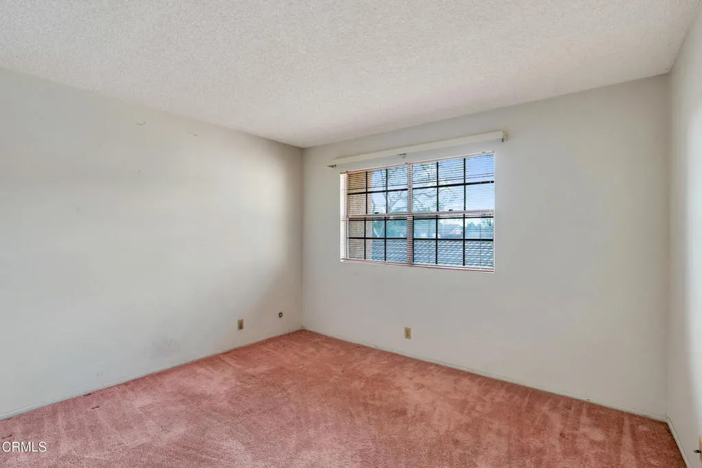 945 Mchugh Court, Ventura, California 93003 home-pic-31