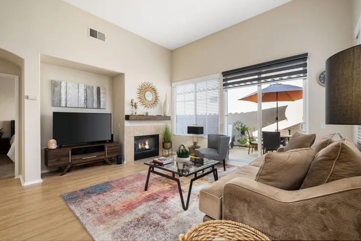 21-web-or-mls-VMMoonlight_OPMG_1125_021