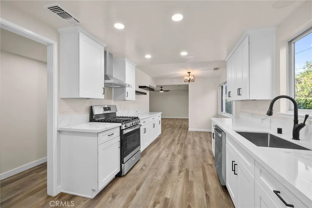 25118 Daisy, Loma Linda, California 92354 home-pic-24