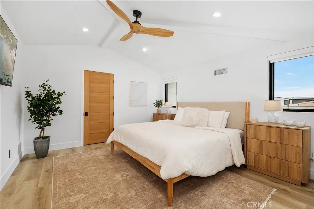 128 39th, Newport Beach, California 92663 home-pic-17