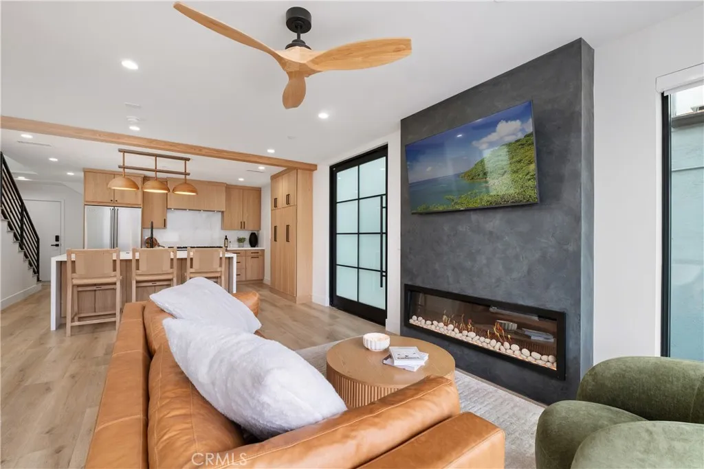 128 39th, Newport Beach, California 92663 home-pic-4