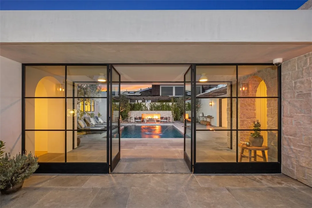 31 Monarch Bay Drive, Dana Point, California 92629 home-pic-4