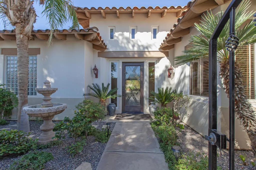48145 Paso Tiempo Lane, La Quinta, California 92253 home-pic-13