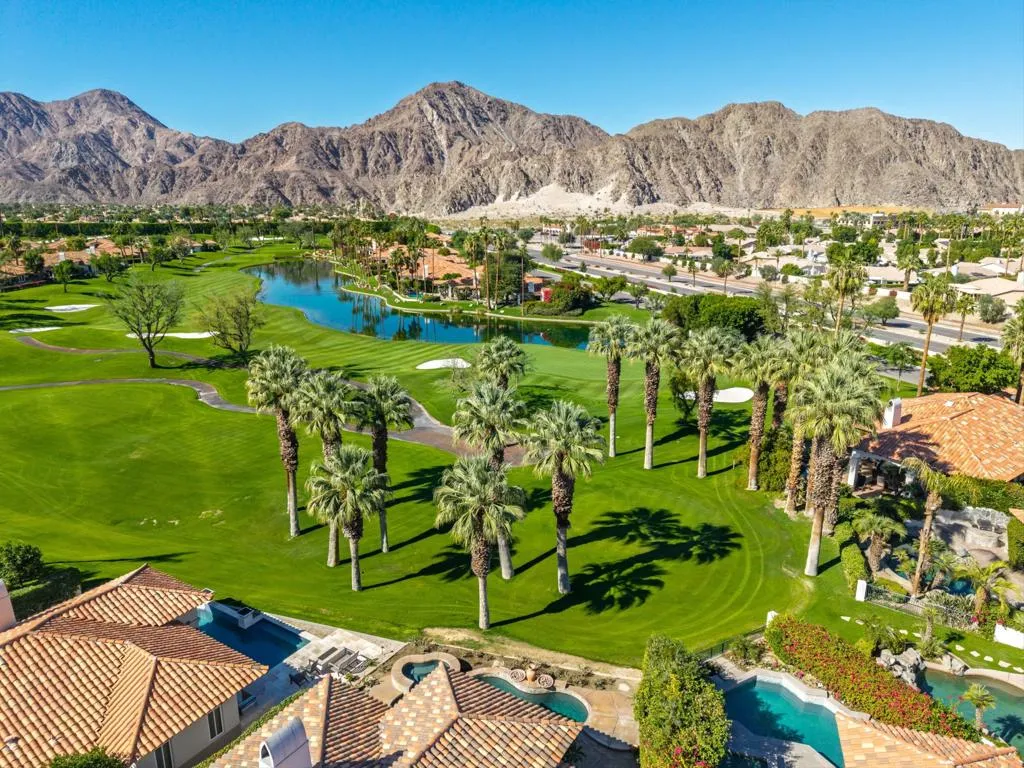 48145 Paso Tiempo Lane, La Quinta, California 92253 home-pic-9