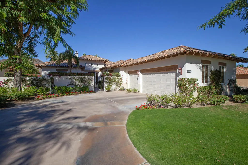 48145 Paso Tiempo Lane, La Quinta, California 92253 home-pic-12