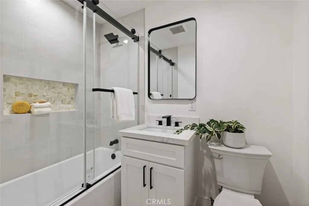 23342 Via Burriana, Mission Viejo, California 92691 home-pic-15