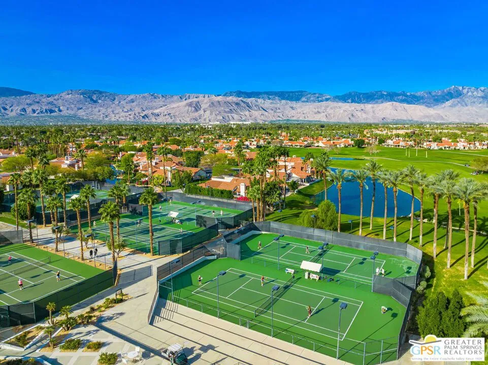 270 Desert Falls E Drive, Palm Desert, California 92211 home-pic-47