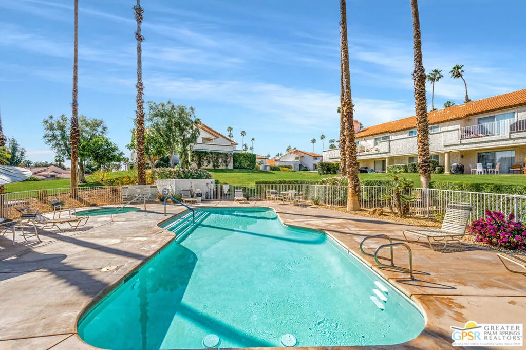 270 Desert Falls E Drive, Palm Desert, California 92211 home-pic-37