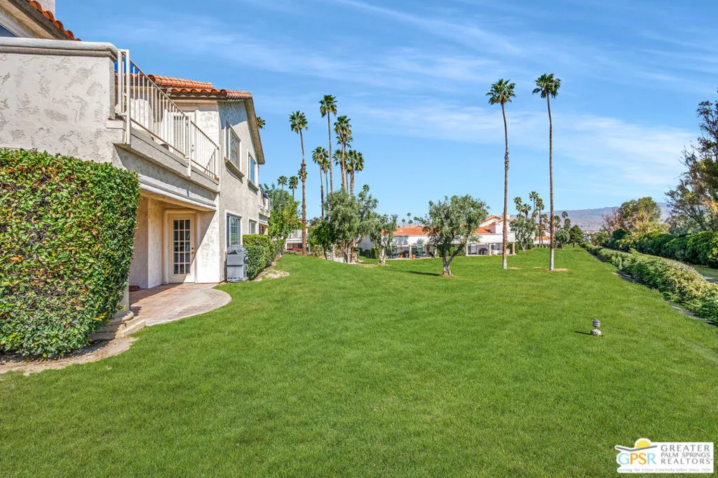 270 Desert Falls E Drive, Palm Desert, California 92211 home-pic-32