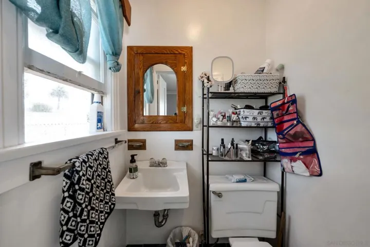 4817 Biona Dr, San Diego, California 92116