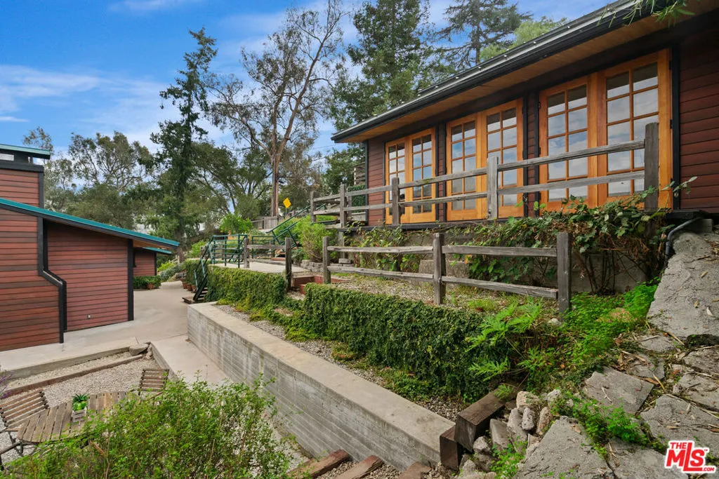 20006 Valley View Drive, Topanga, California 90290 home-pic-27