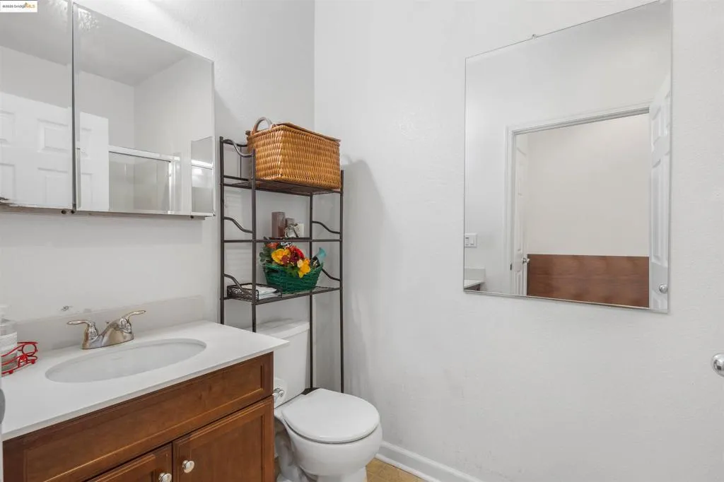 4586 Donegal Way, Antioch, California 94531 home-pic-11