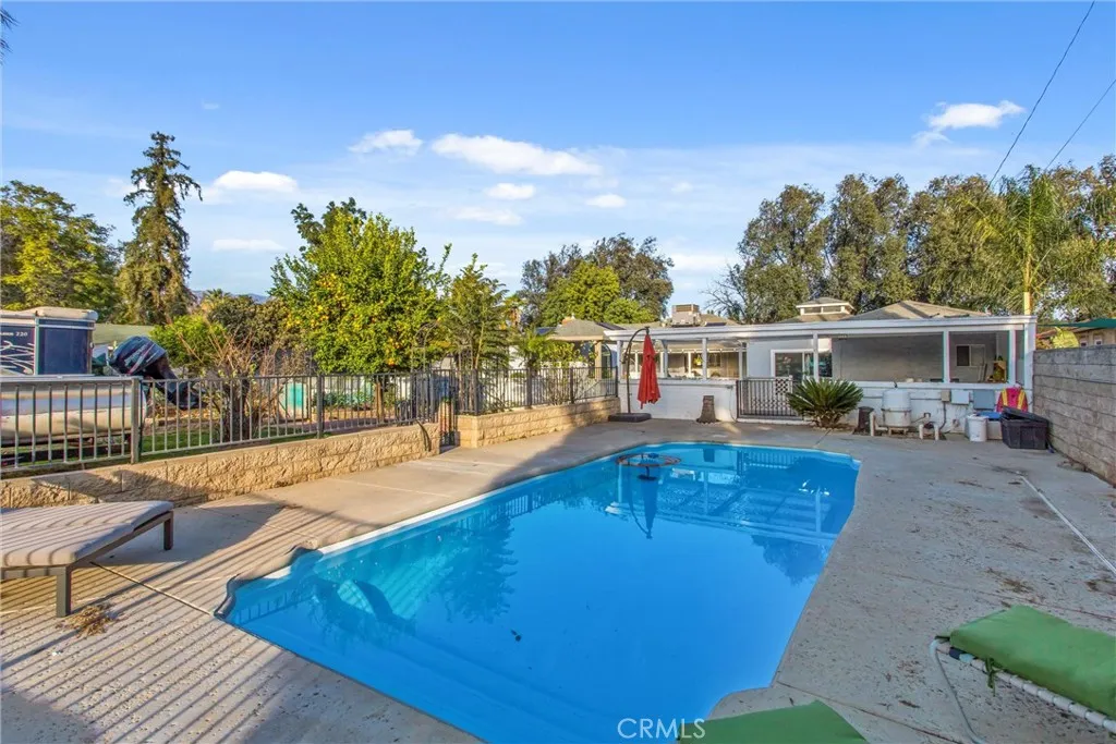 2770 Ladera Road, San Bernardino, California 92405 home-pic-33