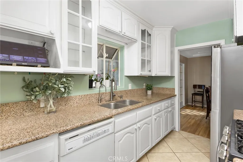 2770 Ladera Road, San Bernardino, California 92405 home-pic-10