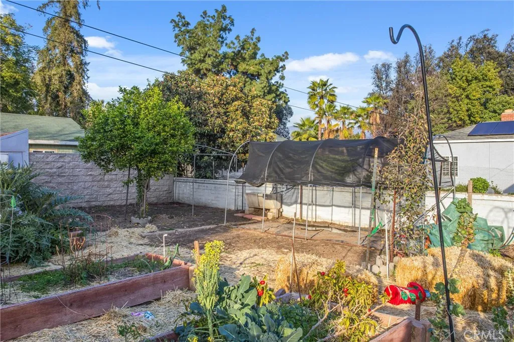 2770 Ladera Road, San Bernardino, California 92405 home-pic-36