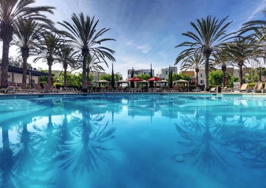 5547 Strand 103, Hawthorne, California 90250 home-pic-24