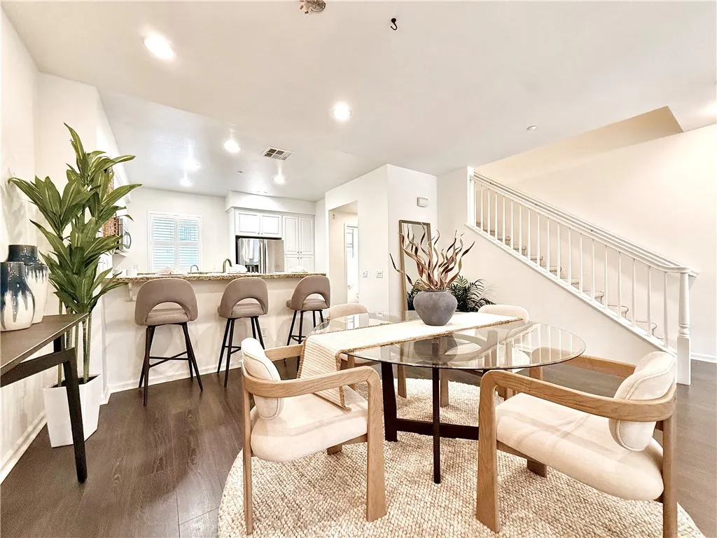 5547 Strand 103, Hawthorne, California 90250 home-pic-4