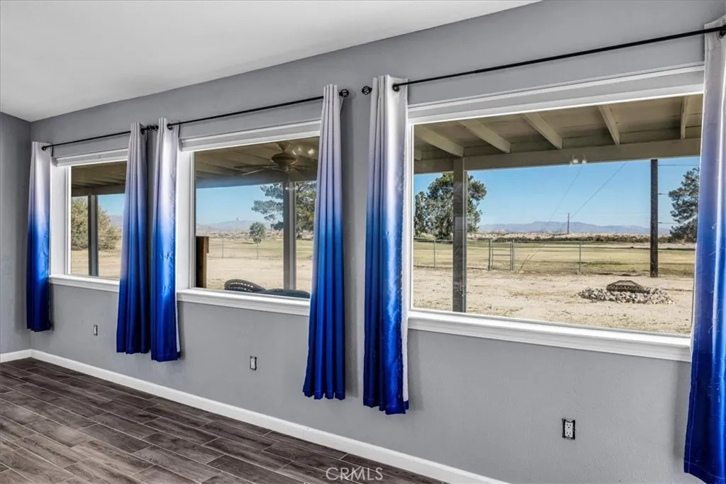4623 Saddlehorn Road, 29 Palms, California 92277 home-pic-7