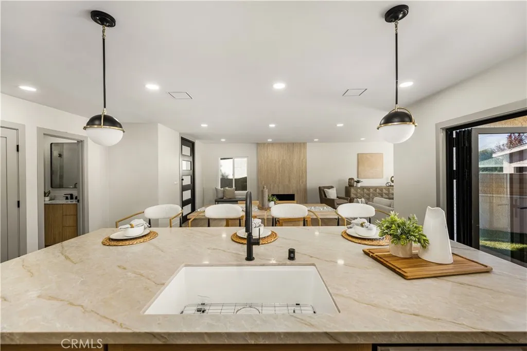 2440 Ostrom, Long Beach, California 90815 home-pic-12