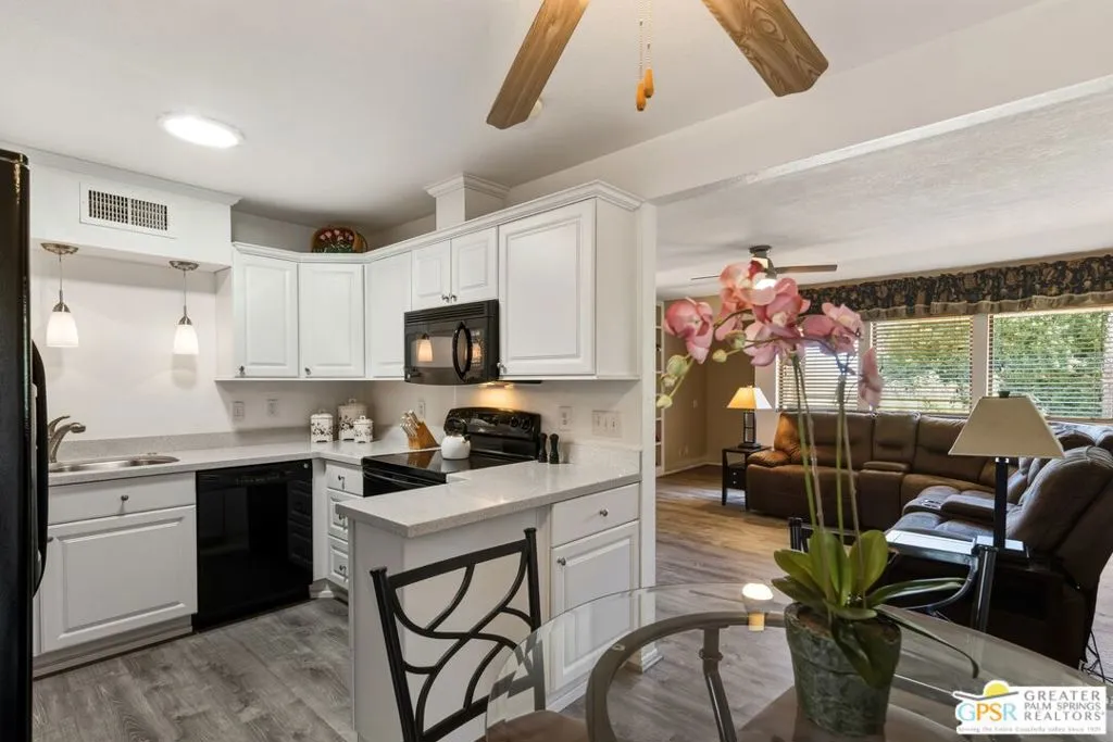 413 Bradshaw Lane 76, Palm Springs, California 92262 home-pic-8