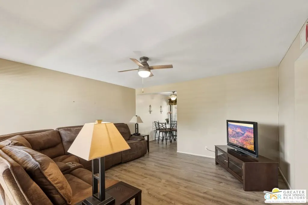 413 Bradshaw Lane 76, Palm Springs, California 92262 home-pic-3