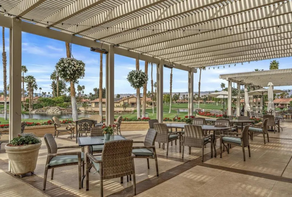 142 Camino Arroyo S, Palm Desert, California 92260 home-pic-30