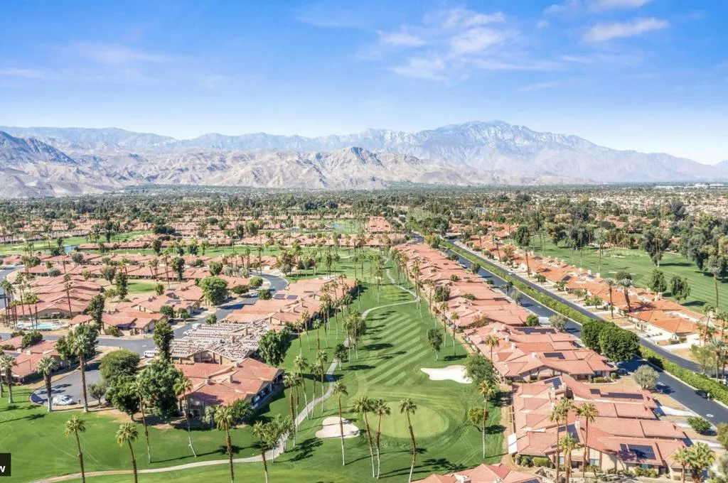 142 Camino Arroyo S, Palm Desert, California 92260 home-pic-26