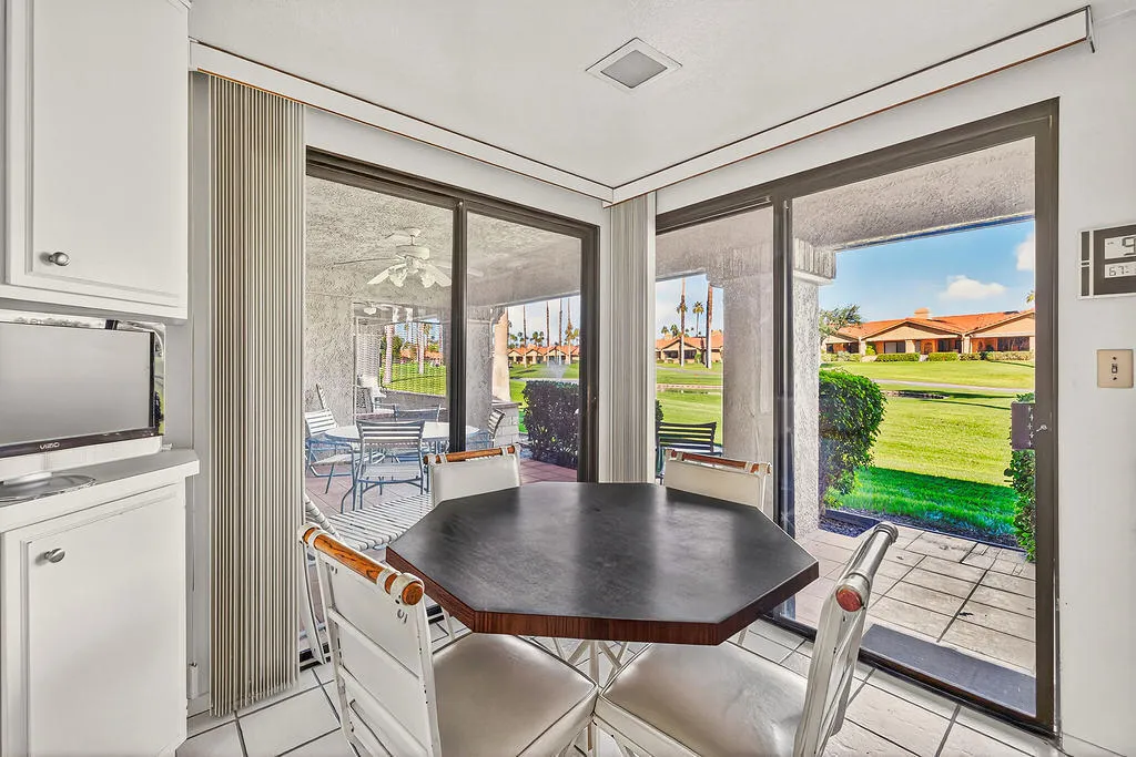 142 Camino Arroyo S, Palm Desert, California 92260 home-pic-12
