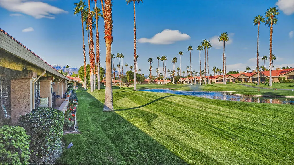 142 Camino Arroyo S, Palm Desert, California 92260 home-pic-3