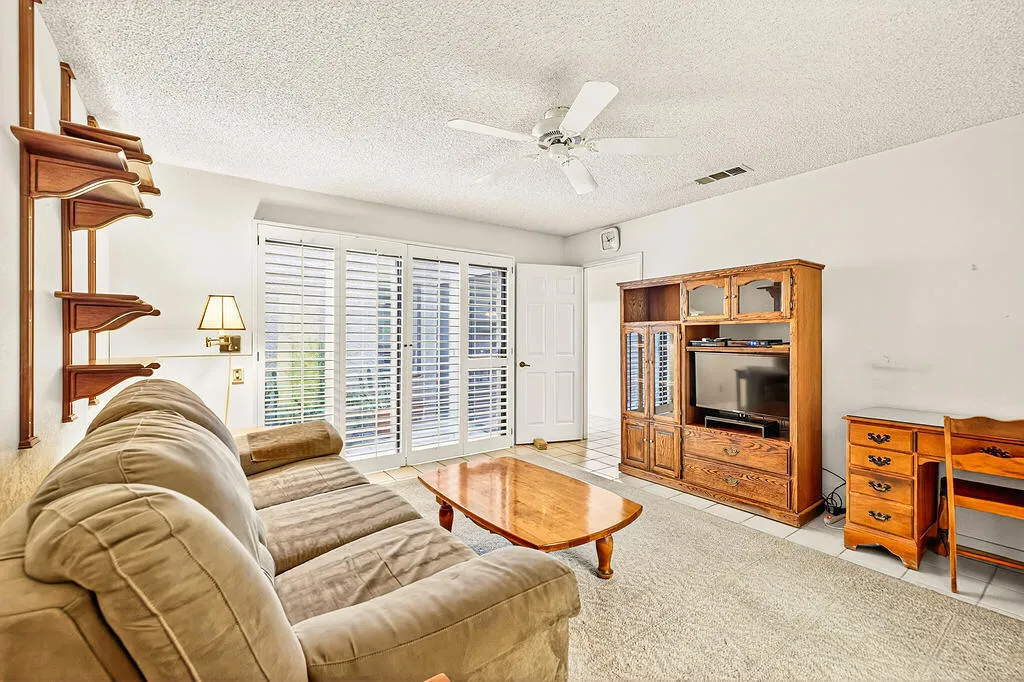 142 Camino Arroyo S, Palm Desert, California 92260 home-pic-18