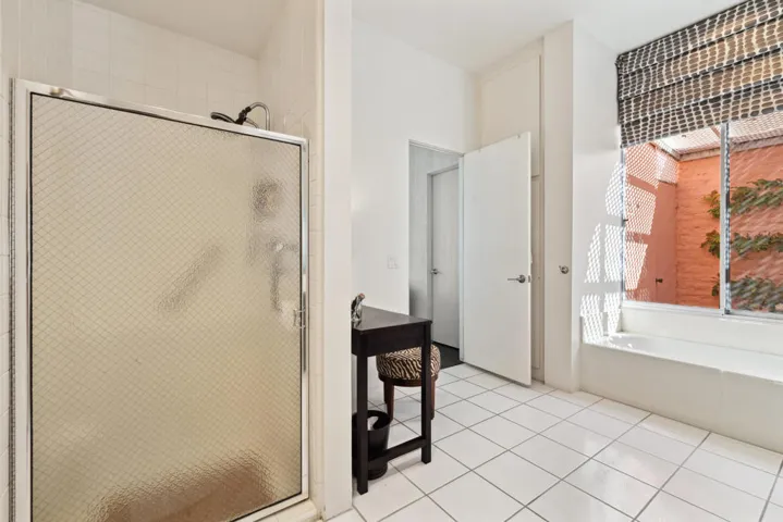 025_51-print-2h8a5166_724