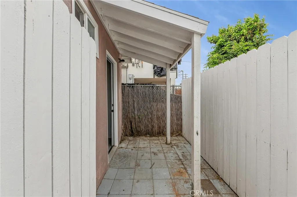 8023 Hooper Ave, Los Angeles, California 90001 home-pic-45