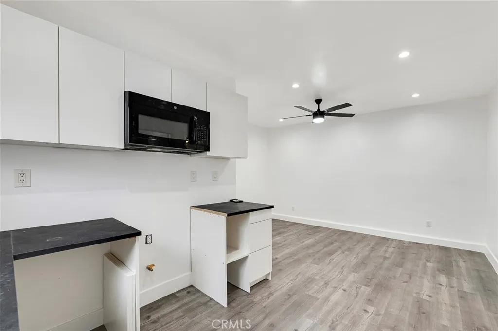 8023 Hooper Ave, Los Angeles, California 90001 home-pic-36