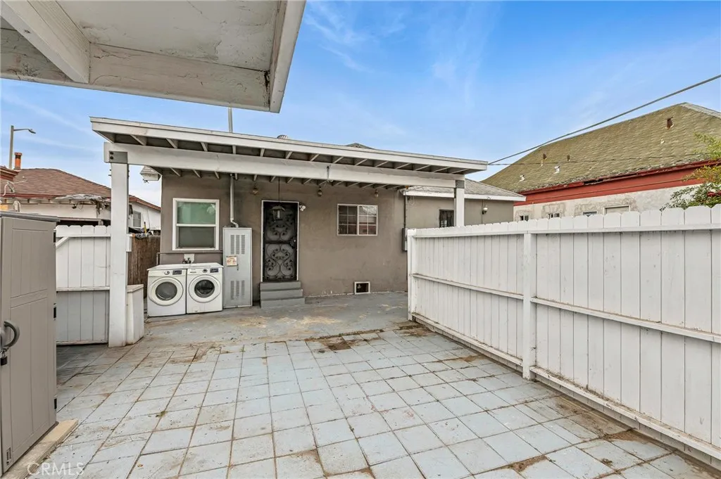 8023 Hooper Ave, Los Angeles, California 90001 home-pic-29