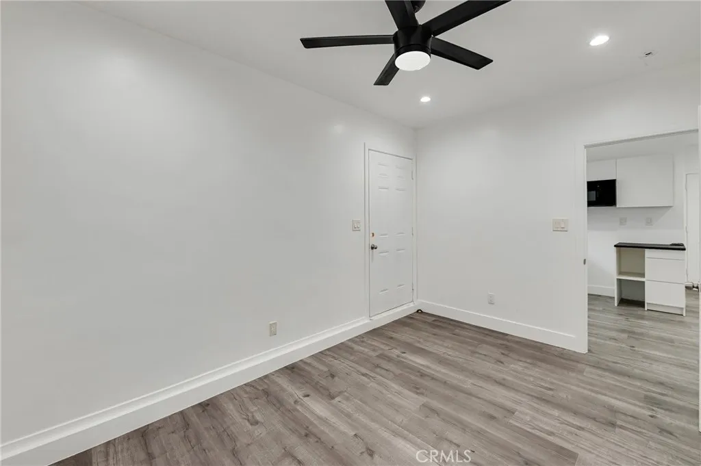 8023 Hooper Ave, Los Angeles, California 90001 home-pic-41