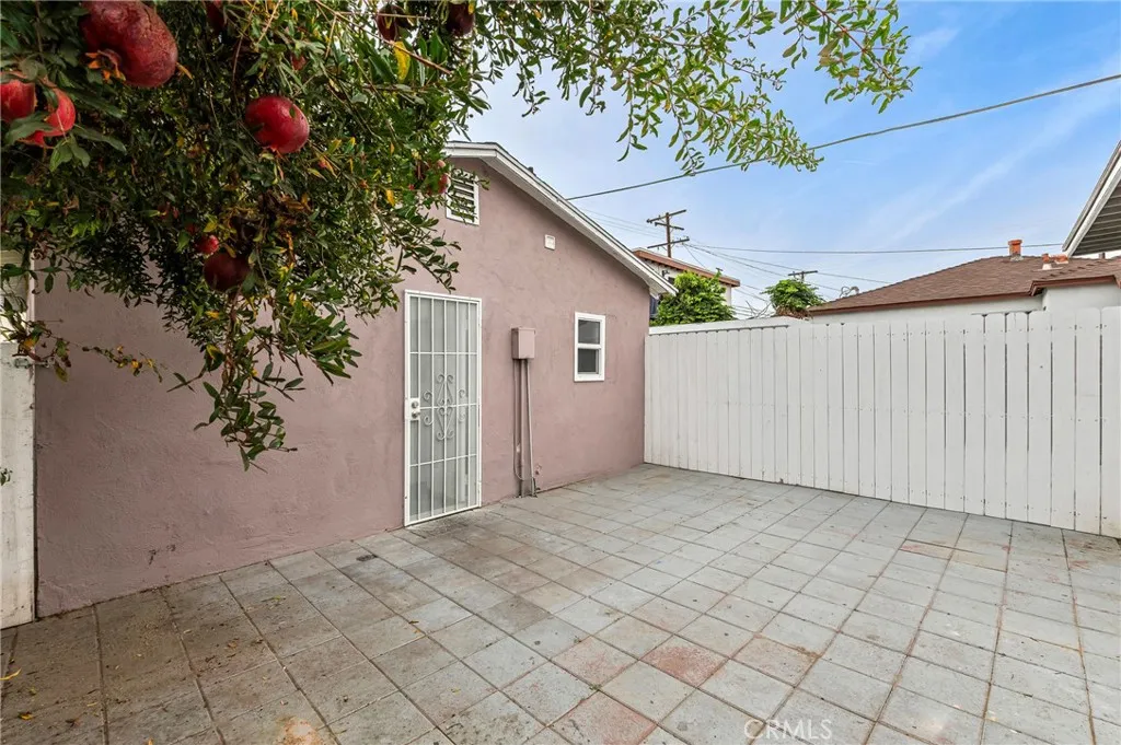 8023 Hooper Ave, Los Angeles, California 90001 home-pic-31