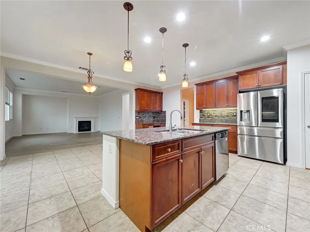 14169 Emmerglen, Eastvale, California 92880 home-pic-19