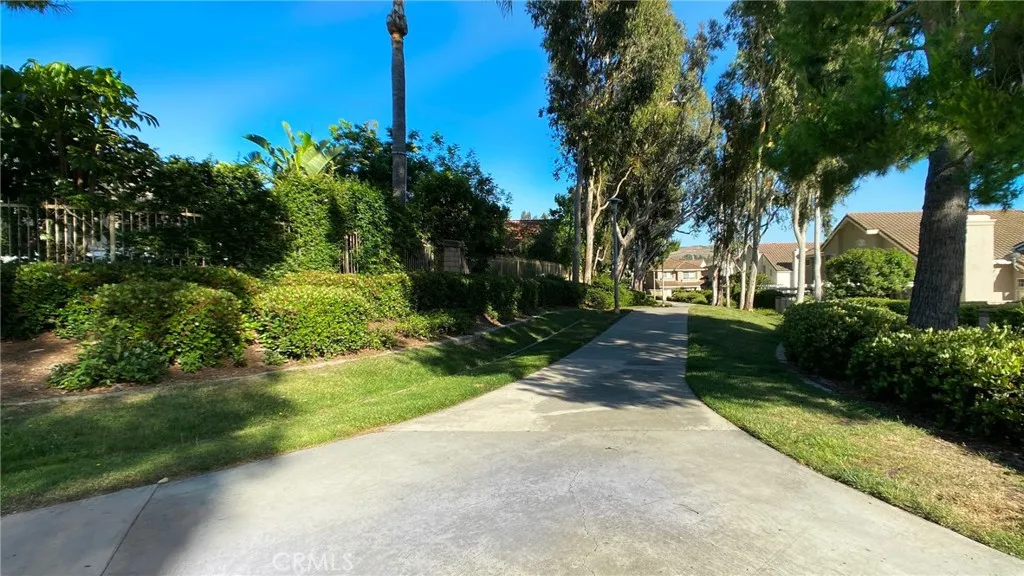 181 S Cross Creek Road, Orange, California 92869 home-pic-20