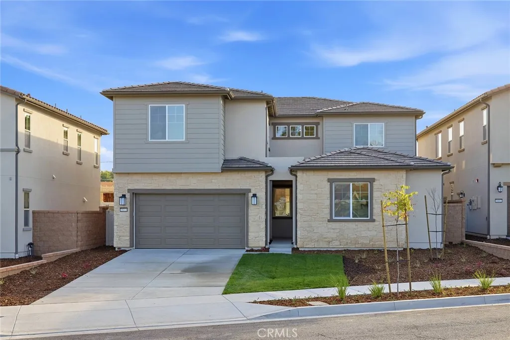 16033 Willow Court, Whittier, California 90604 home-pic-0