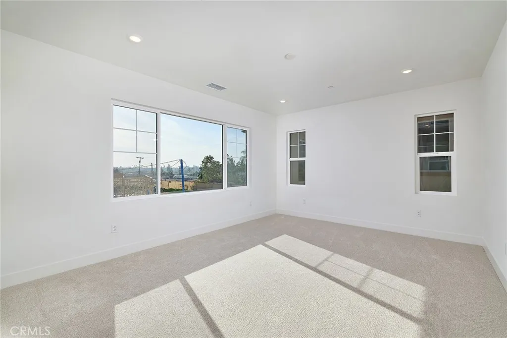 16033 Willow Court, Whittier, California 90604 home-pic-10