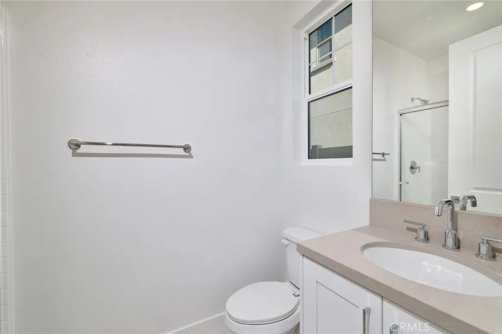 16033 Willow Court, Whittier, California 90604 home-pic-14