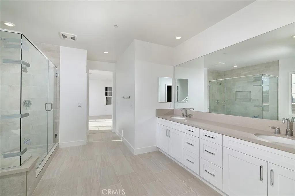 16033 Willow Court, Whittier, California 90604 home-pic-11