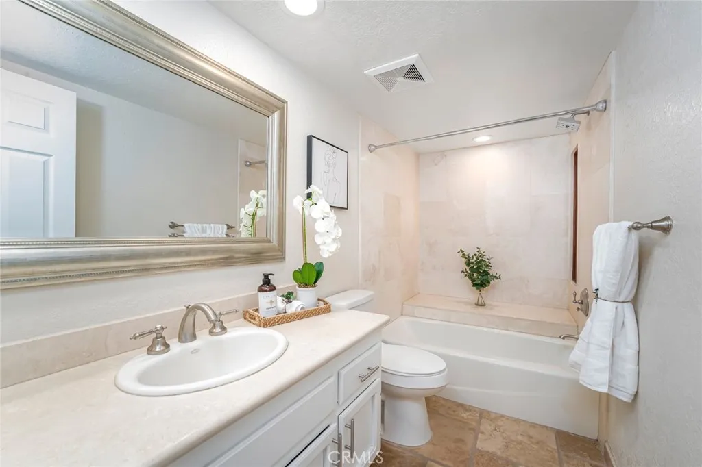 527 Avenida Buenos Aires, San Clemente, California 92672 home-pic-36