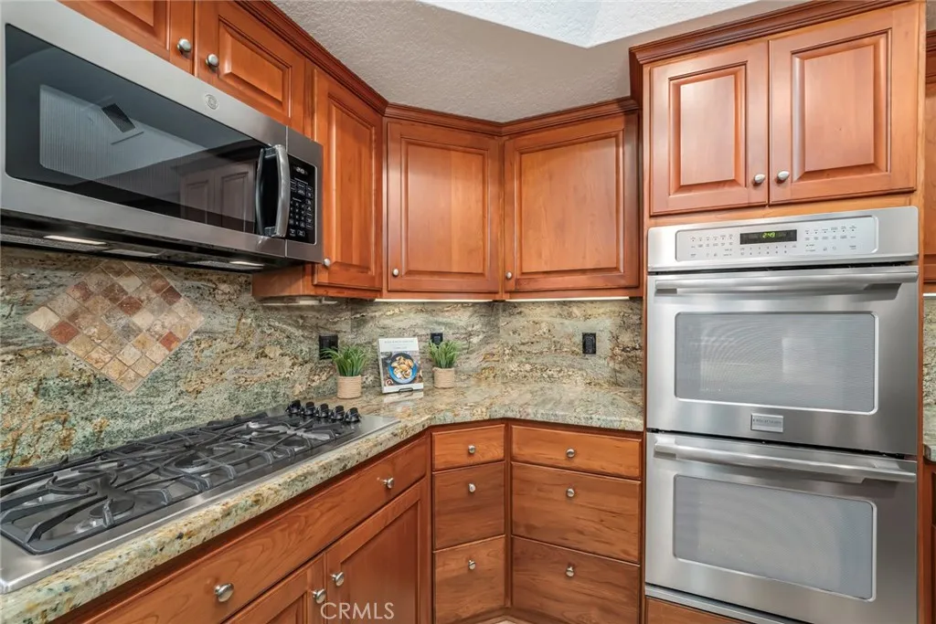 527 Avenida Buenos Aires, San Clemente, California 92672 home-pic-23