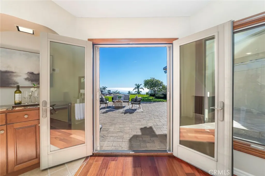 527 Avenida Buenos Aires, San Clemente, California 92672 home-pic-17