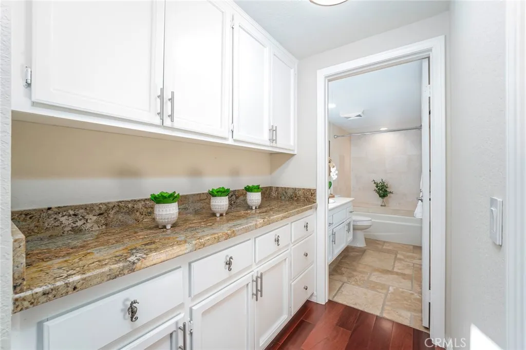 527 Avenida Buenos Aires, San Clemente, California 92672 home-pic-35