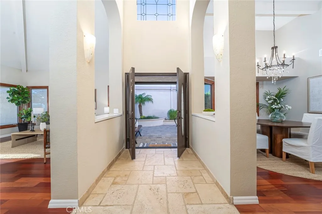 527 Avenida Buenos Aires, San Clemente, California 92672 home-pic-13