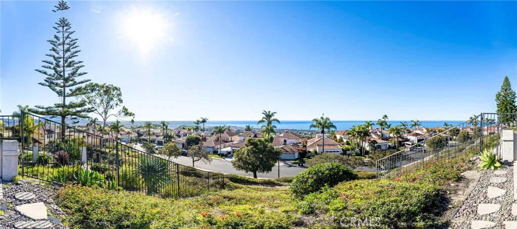527 Avenida Buenos Aires, San Clemente, California 92672 home-pic-0