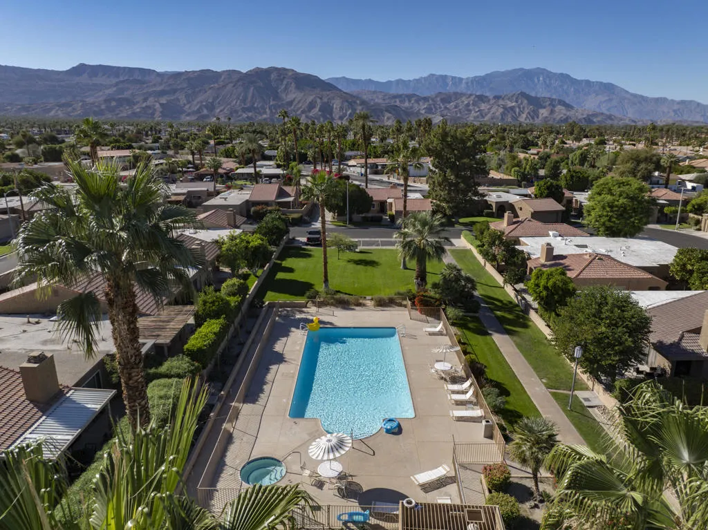 44695 Monaco Circle, Palm Desert, California 92260 home-pic-41